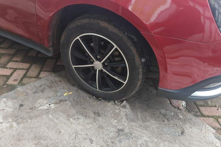 Used Geely Auto Emgrand 2016 Hatchback RS 1.5L CVT Upward Edition Right Front Wheel Hub