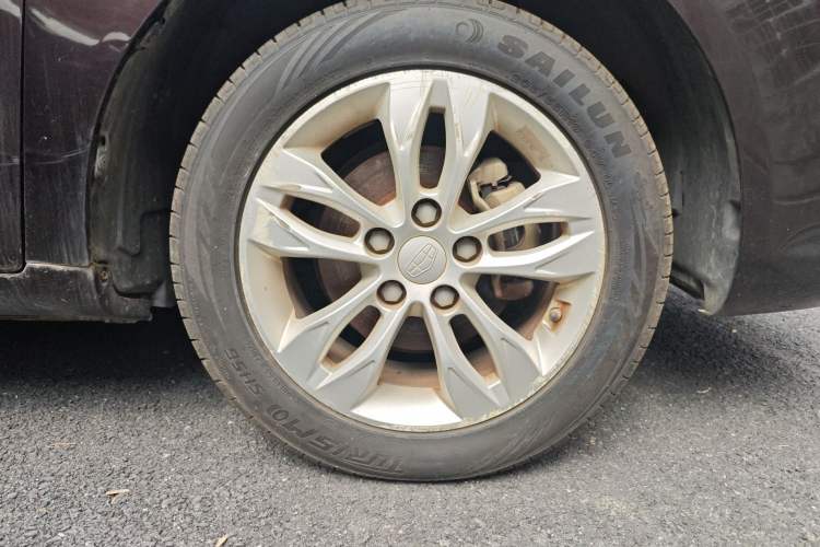 Used Geely Auto Emgrand 2016 Sedan 1.5L Manual Upward Edition Right Front Wheel Hub