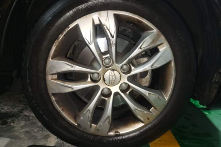 Used Geely Auto Emgrand 2016 Sedan 1.5L Manual Upward Edition Right Front Wheel Hub