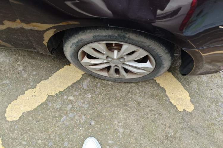 Used Geely Auto Emgrand 2016 Sedan 1.5L Manual Upward Edition Right Front Wheel Hub