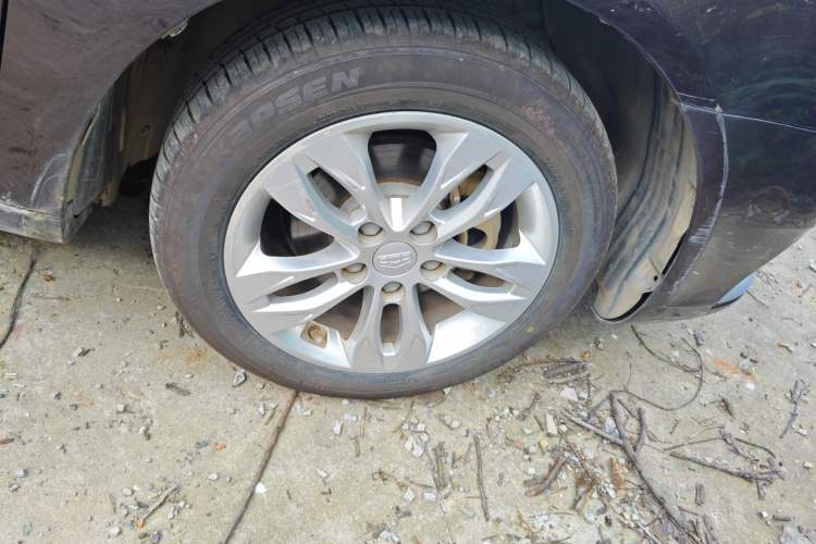 Used Geely Auto Emgrand 2016 Sedan 1.3T CVT Upward Edition Right Front Wheel Hub