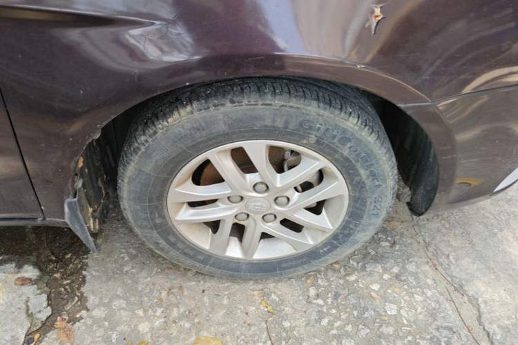 Used Geely Auto Emgrand 2016 Sedan 1.5L Manual Luxury Model Right Front Wheel Hub