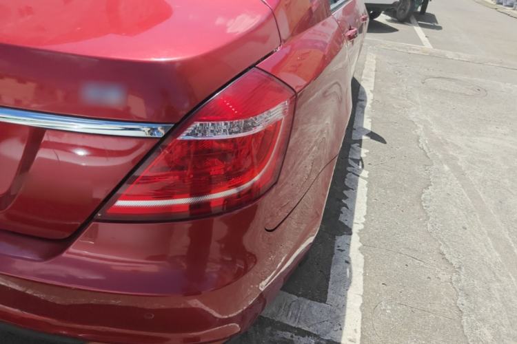 Used Geely Auto Emgrand 2016 Sedan 1.5L CVT Upward Version Right Rear Taillight