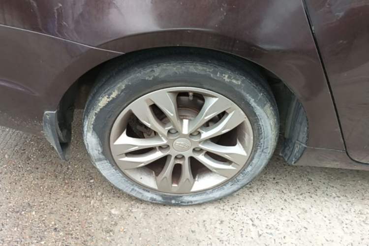 Used Geely Auto Emgrand 2016 Sedan 1.5L Manual Upward Edition Right Rear Wheel Hub