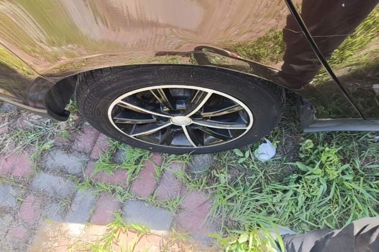 Used Geely Auto Emgrand 2016 Hatchback RS 1.3T CVT Top-Tier Version Right Rear Wheel Hub