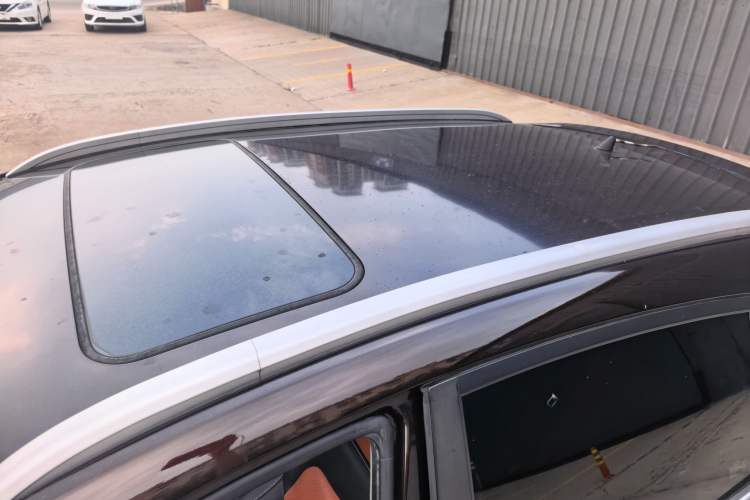Used Geely Auto Emgrand 2016 Hatchback RS 1.5L Manual - Upward Edition Roof