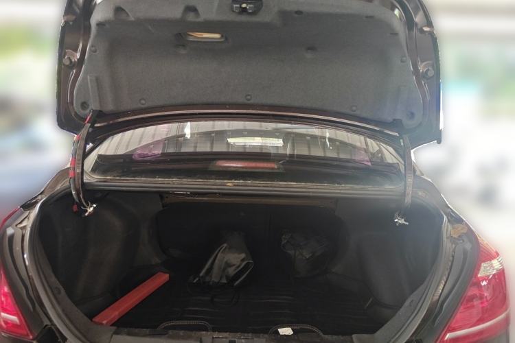 Used Geely Auto Emgrand 2016 Sedan 1.5L CVT Upward Version Trunk