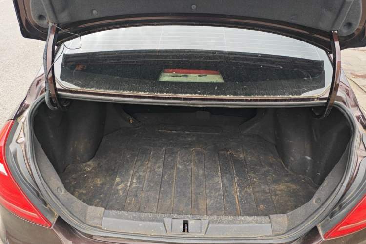 Used Geely Auto Emgrand 2016 Sedan 1.5L Manual Upward Edition Trunk