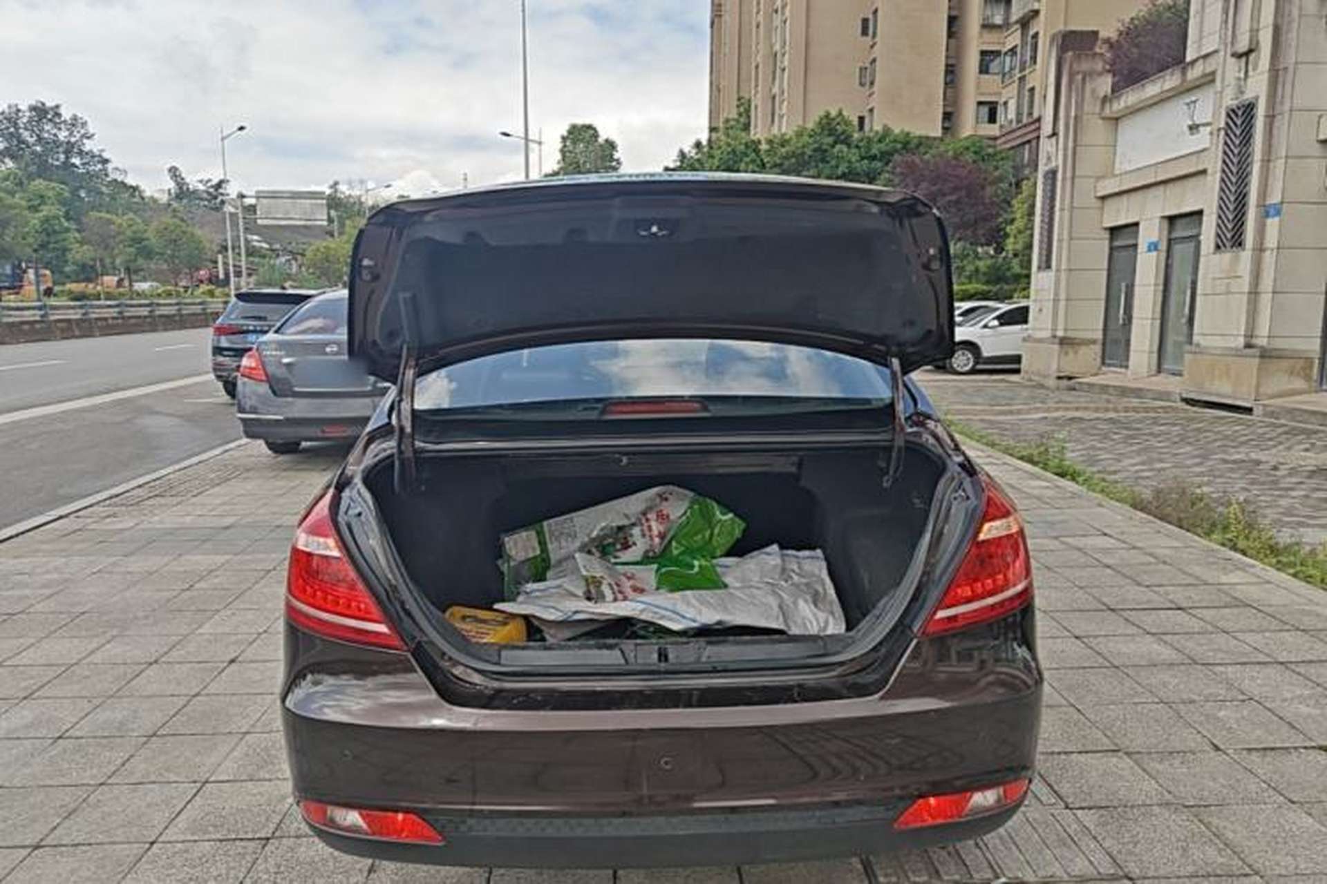 Used Geely Auto Emgrand 2016 Sedan 1.5L Manual Upward Edition Trunk