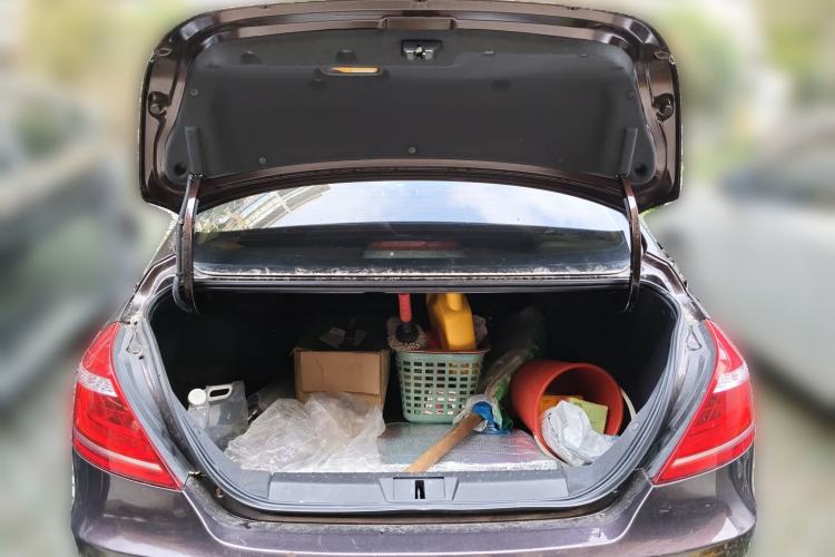 Used Geely Auto Emgrand 2016 Sedan 1.5L Manual Upward Edition Trunk