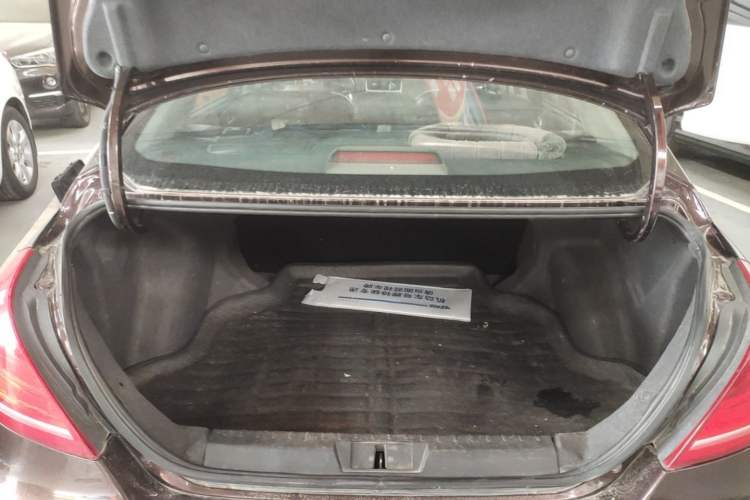 Used Geely Auto Emgrand 2016 Sedan 1.5L Manual Upward Edition Trunk