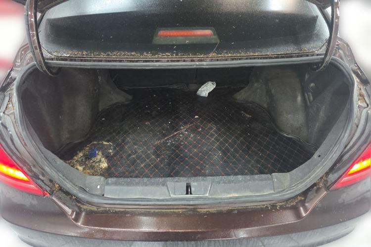 Used Geely Auto Emgrand 2016 Sedan 1.5L Manual Upward Edition Trunk