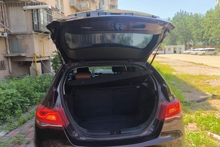 Used Geely Auto Emgrand 2016 Hatchback RS 1.3T CVT Top-Tier Version Trunk