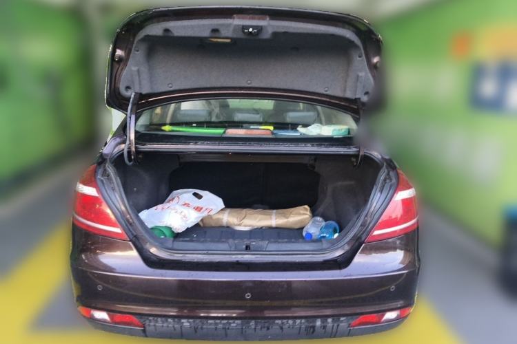 Used Geely Auto Emgrand 2016 Sedan 1.5L Manual Upward Edition Trunk