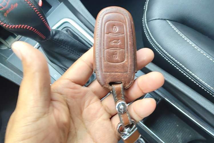 Used Geely Auto Emgrand 2016 Hatchback RS 1.5L CVT Upward Edition Vehicle Key