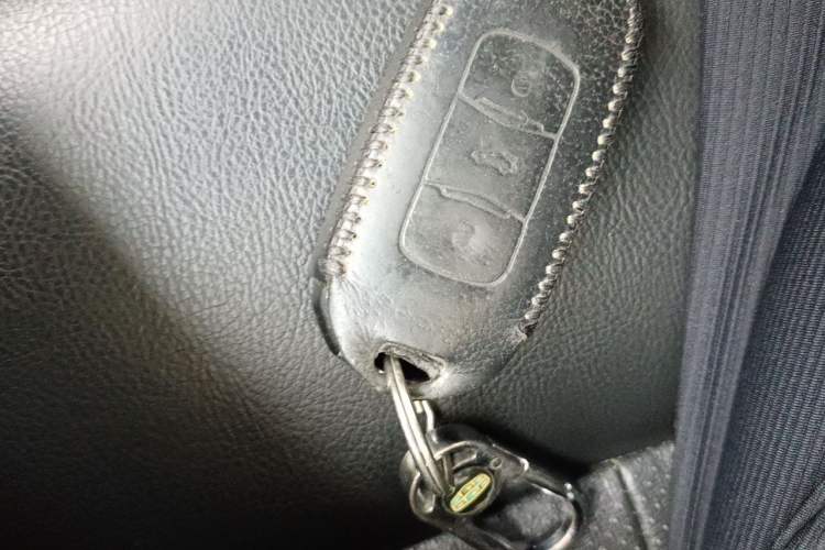 Used Geely Auto Emgrand 2016 Sedan 1.3T CVT Upward Edition Vehicle Key