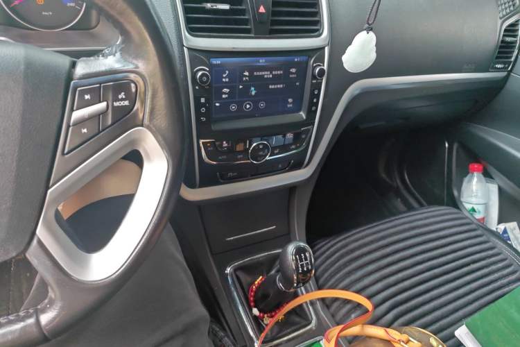 Used Geely Auto Emgrand 2016 Sedan 1.5L Manual Upward Edition Audio And AC Panel
