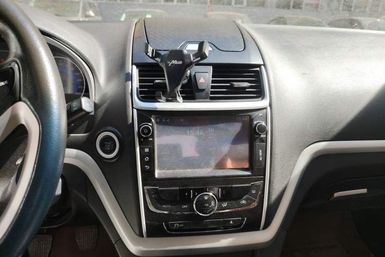 Used Geely Auto Emgrand 2016 Hatchback RS 1.5L Manual - Upward Edition Audio And AC Panel