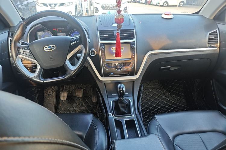 Used Geely Auto Emgrand 2016 Sedan 1.5L Manual Upward Edition Center Console