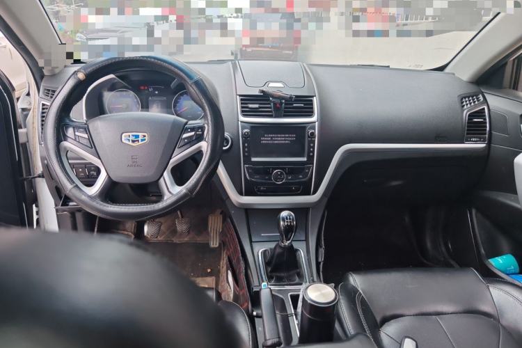Used Geely Auto Emgrand 2016 Sedan 1.5L Manual Upward Edition Center Console
