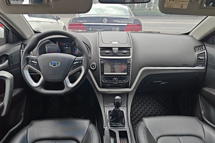 Used Geely Auto Emgrand 2016 Sedan 1.5L Manual Upward Edition Center Console