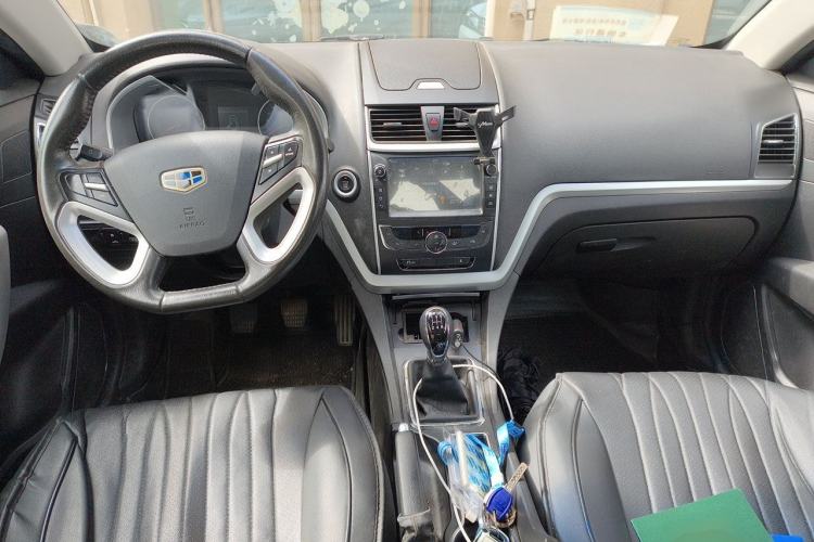 Used Geely Auto Emgrand 2016 Sedan 1.5L Manual Upward Edition Center Console