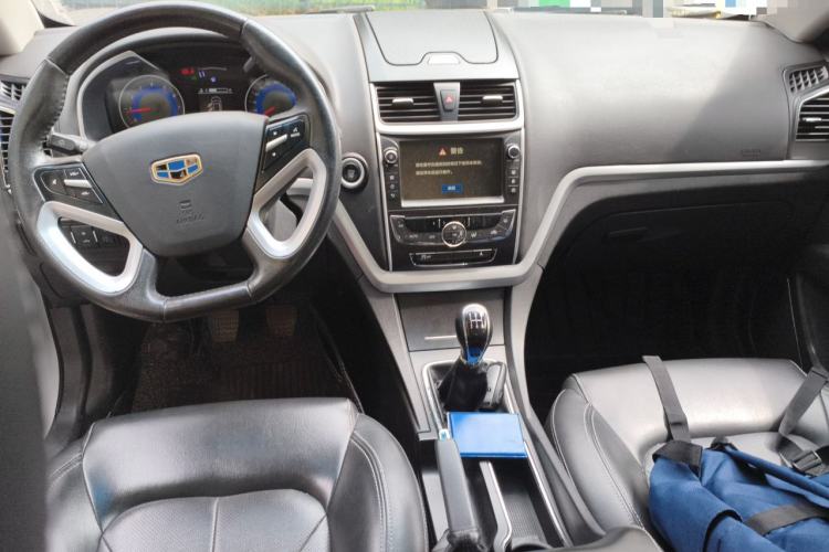 Used Geely Auto Emgrand 2016 Sedan 1.5L Manual Upward Edition Center Console