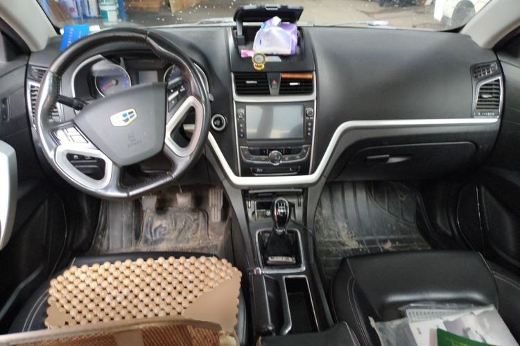 Used Geely Auto Emgrand 2016 Sedan 1.5L Manual Upward Edition Center Console