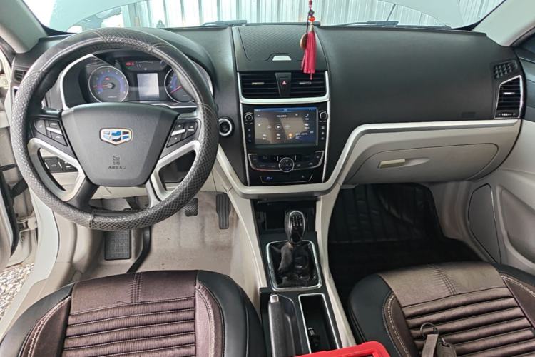 Used Geely Auto Emgrand 2016 Sedan 1.5L Manual Luxury Model Center Console