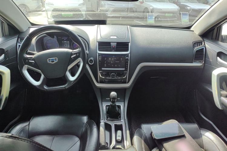 Used Geely Auto Emgrand 2016 Sedan 1.5L Manual Upward Edition Center Console