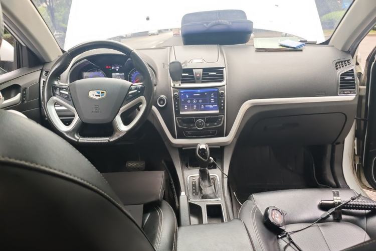 Used Geely Auto Emgrand 2016 Sedan 1.5L CVT Upward Version Center Console