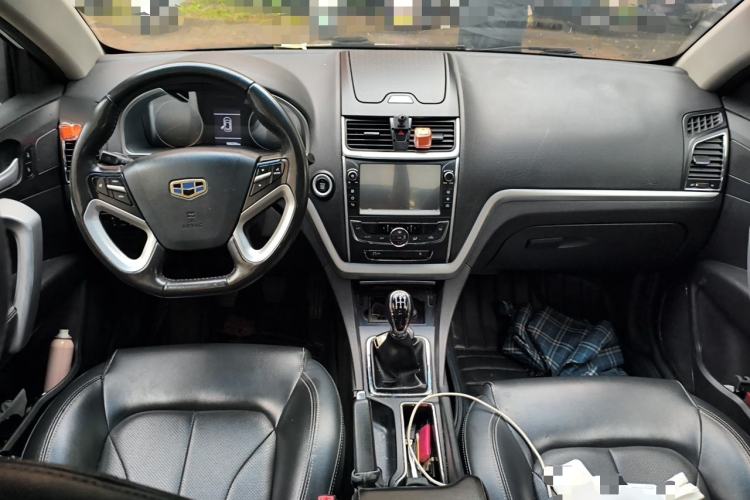 Used Geely Auto Emgrand 2016 Sedan 1.5L Manual Upward Edition Center Console