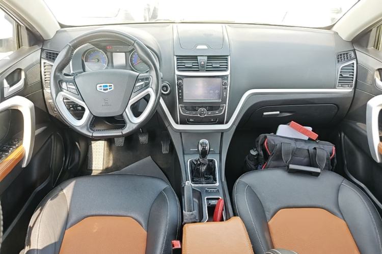 Used Geely Auto Emgrand 2016 Hatchback RS 1.5L Manual - Upward Edition Center Console