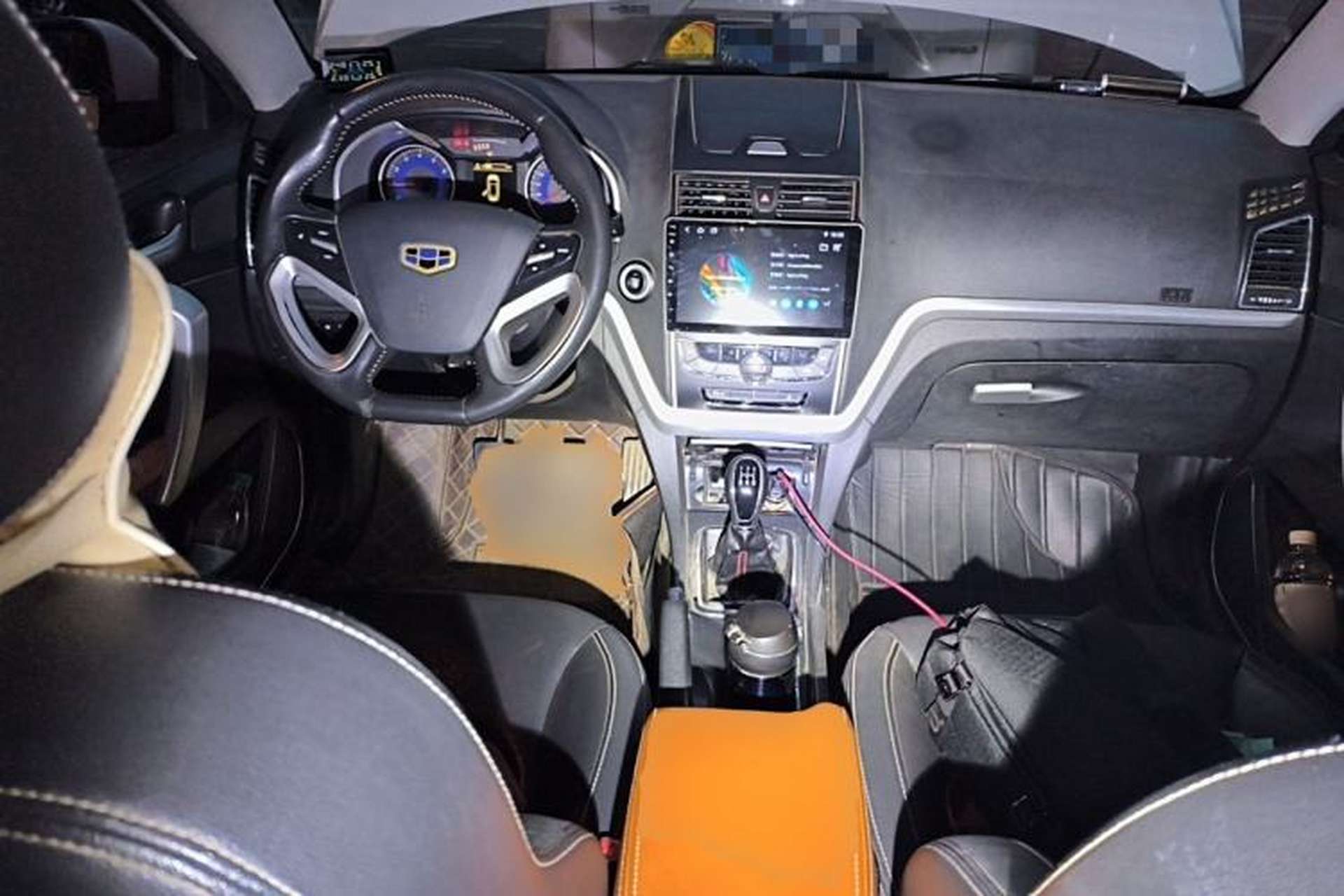 Used Geely Auto Emgrand 2016 Hatchback RS 1.5L Manual - Upward Edition Center Console