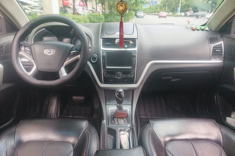 Used Geely Auto Emgrand 2016 Sedan 1.5L CVT Upward Version Center Console
