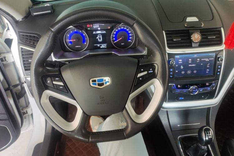 Used Geely Auto Emgrand 2016 Sedan 1.5L Manual Upward Edition Center Console