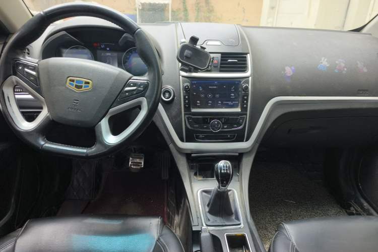 Used Geely Auto Emgrand 2016 Sedan 1.5L Manual Upward Edition Center Console