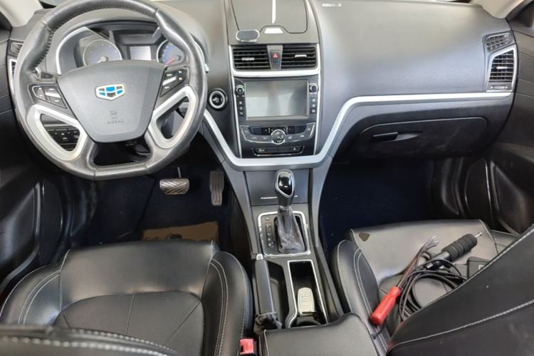 Used Geely Auto Emgrand 2016 Sedan 1.5L CVT Upward Version Center Console