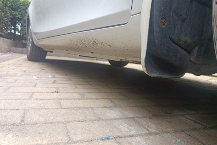 Used Geely Auto Emgrand 2016 Sedan 1.3T CVT Upward Edition Chassis Front Right
