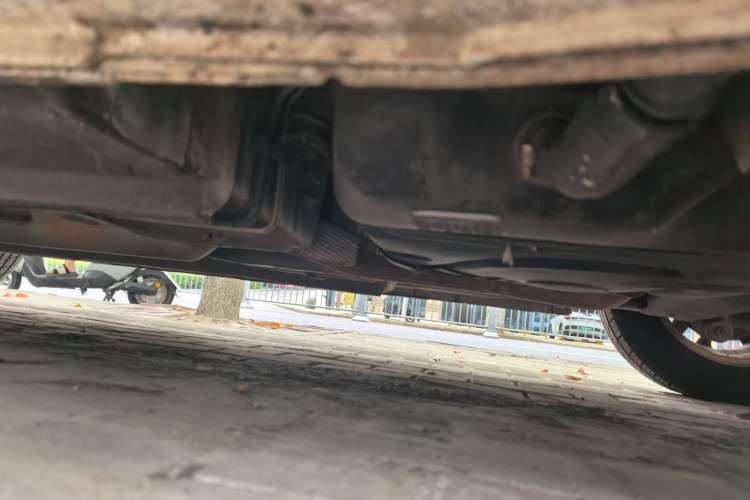 Used Geely Auto Emgrand 2016 Sedan 1.5L CVT Luxury Model Chassis Rear Left