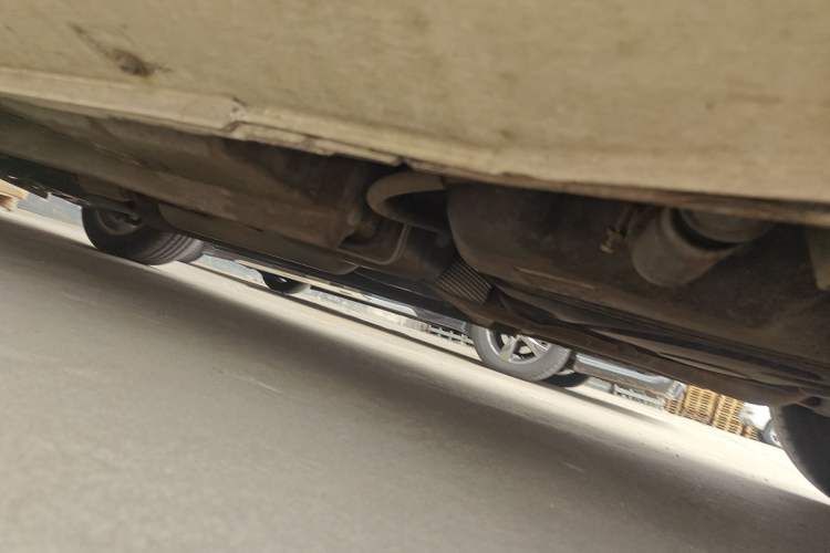 Used Geely Auto Emgrand 2016 Sedan 1.5L Manual Upward Edition Chassis Rear Left