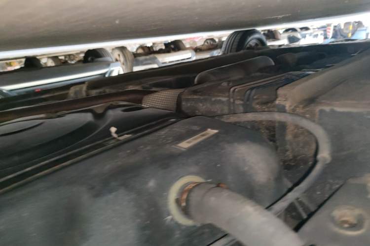 Used Geely Auto Emgrand 2016 Sedan 1.5L CVT Luxury Model Chassis Rear Left
