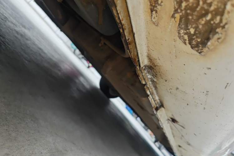 Used Geely Auto Emgrand 2016 Sedan 1.3T CVT Upward Edition Chassis Rear Right