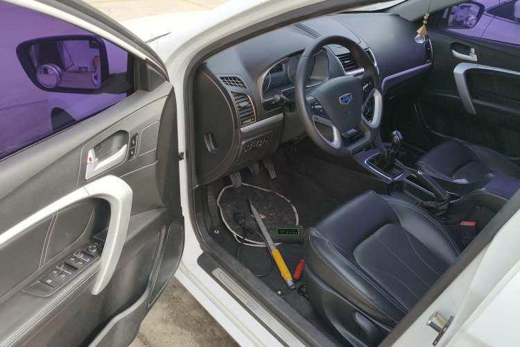 Used Geely Auto Emgrand 2016 Sedan 1.5L Manual Upward Edition Driver Seat