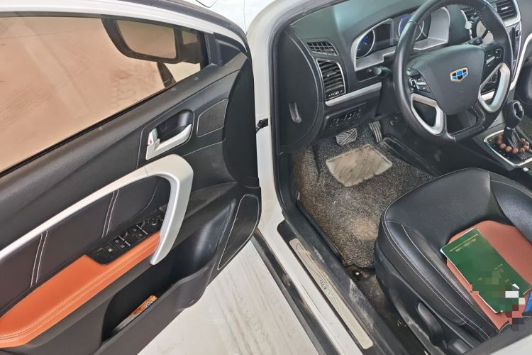 Used Geely Auto Emgrand 2016 Hatchback RS 1.5L CVT Upward Edition Driver Seat