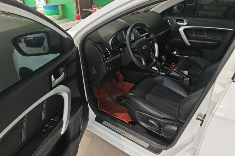 Used Geely Auto Emgrand 2016 Sedan 1.5L Manual Upward Edition Driver Seat