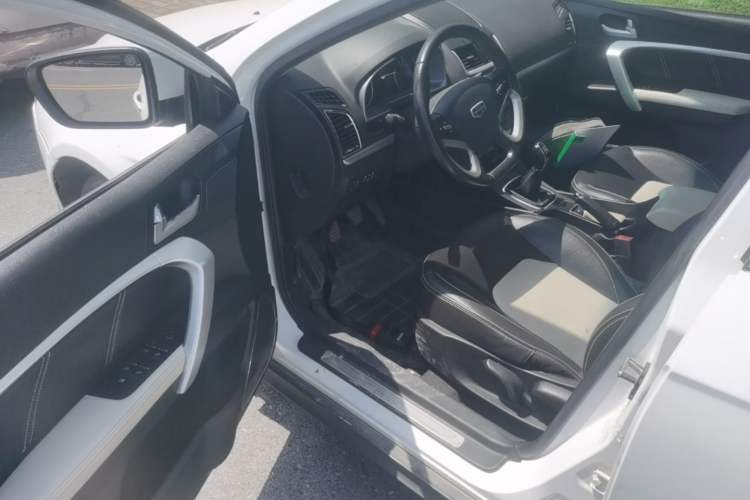 Used Geely Auto Emgrand 2016 Hatchback RS 1.5L Manual - Upward Edition Driver Seat