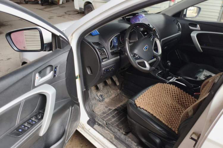Used Geely Auto Emgrand 2016 Sedan 1.5L Manual Upward Edition Driver Seat