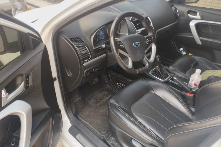 Used Geely Auto Emgrand 2016 Sedan 1.5L CVT Upward Version Driver Seat