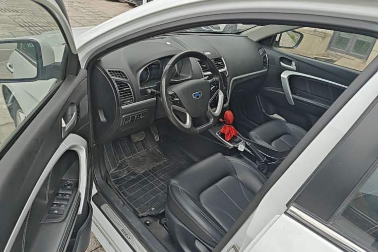 Used Geely Auto Emgrand 2016 Sedan 1.5L CVT Upward Version Driver Seat